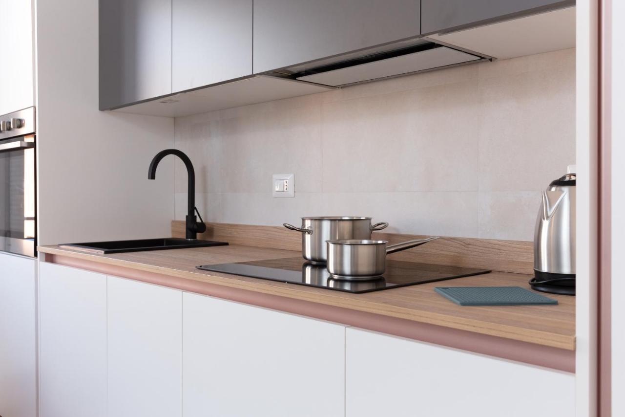 New Exclusive Melegnano Apartments- Near Train Station المظهر الخارجي الصورة