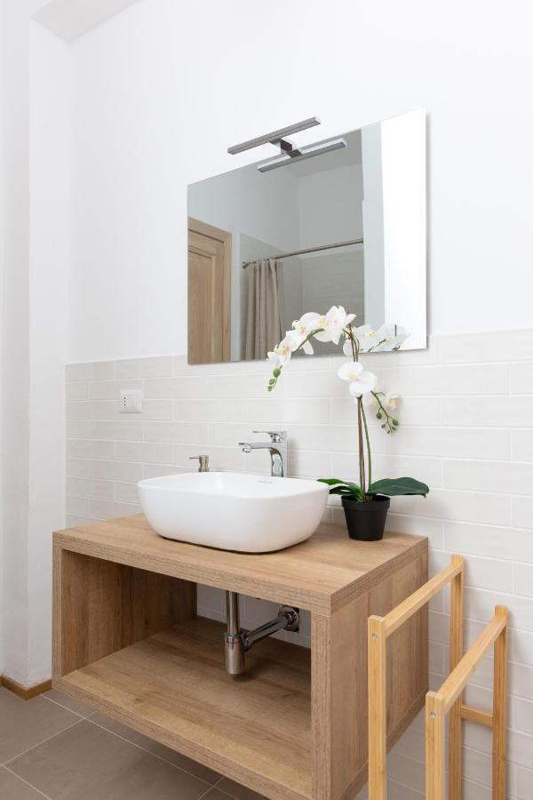 New Exclusive Melegnano Apartments- Near Train Station المظهر الخارجي الصورة